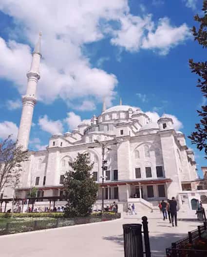 Al-Fateh Mosque