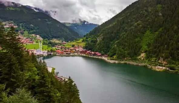 Uzungol Lake